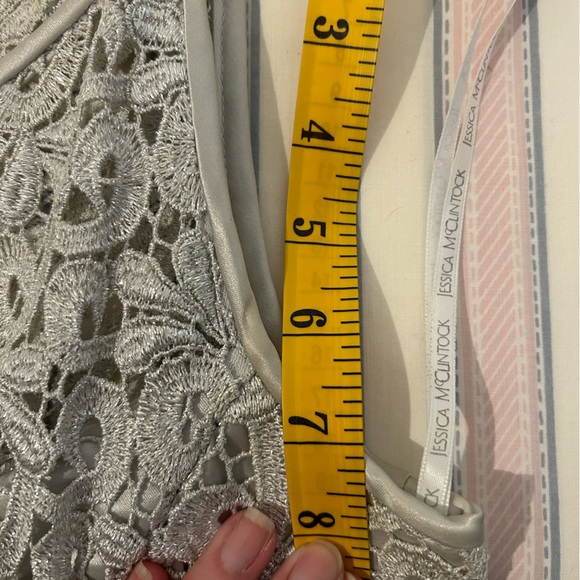 Silver evening gown - Picture 2 of 11